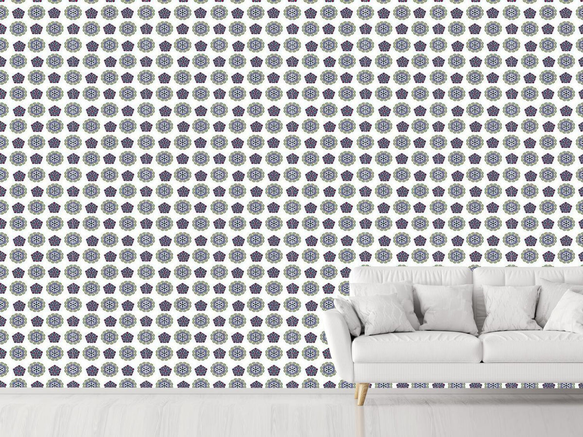 patterned-wallpaper-crystal-and-floral