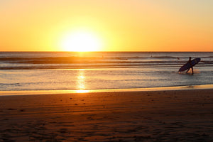 photo-wallpaper-the-lonely-surfer