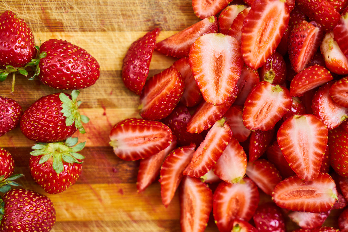 photo-wallpaper-fresh-strawberries