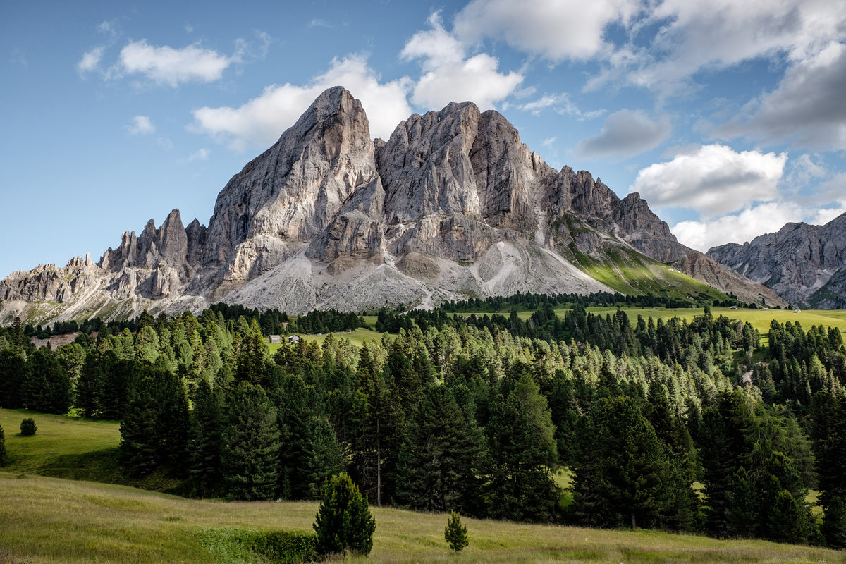 photo-wallpaper-imposing-mountain-landscape