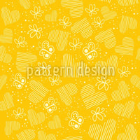 patterned-wallpaper-butterflies-and-hearts-on-the-sun