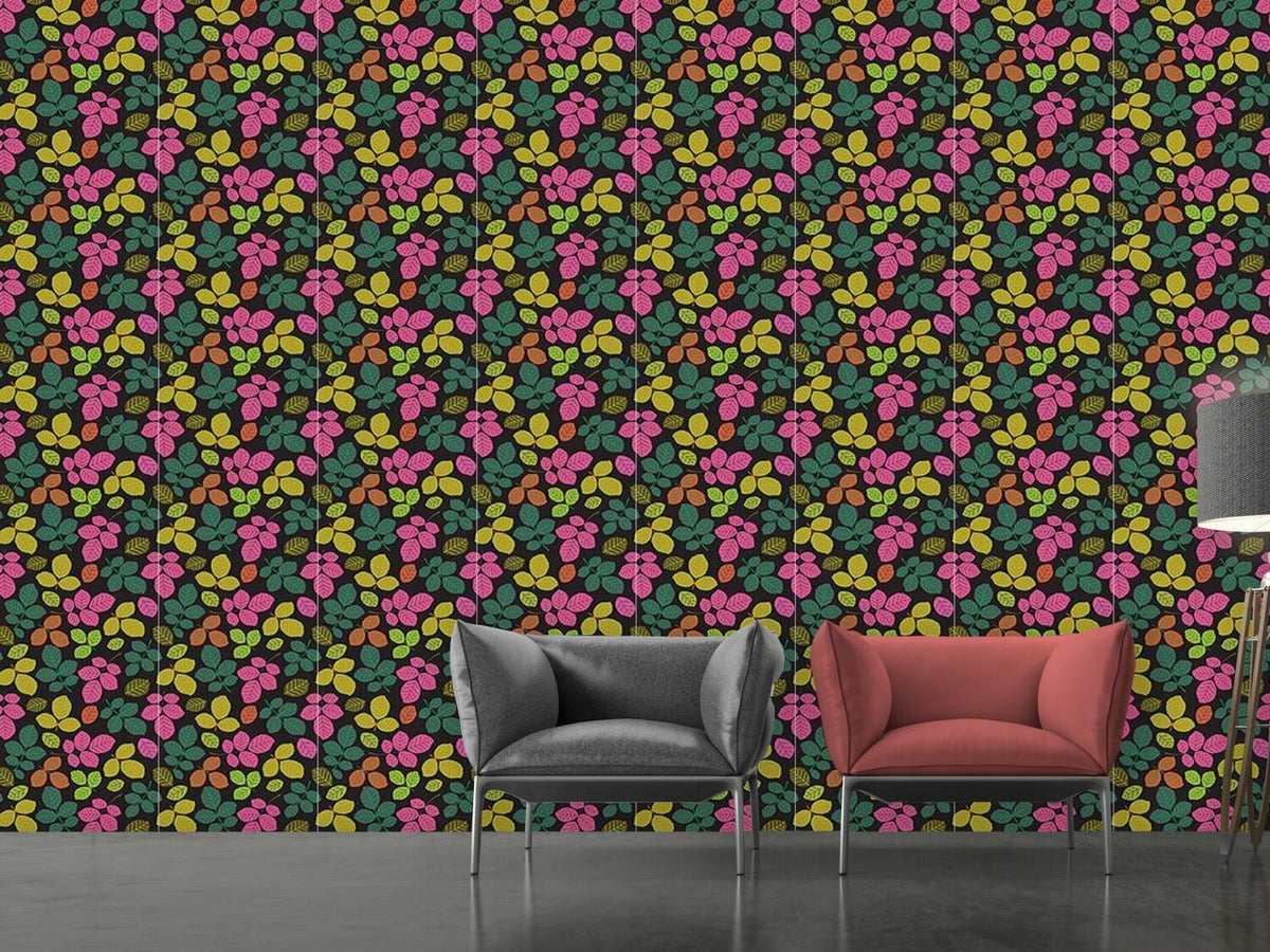 patterned-wallpaper-beech-party