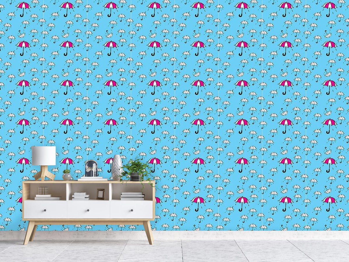 patterned-wallpaper-fun-in-the-rain