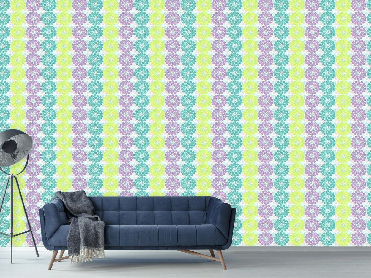 patterned-wallpaper-clover-blossoms-pastel