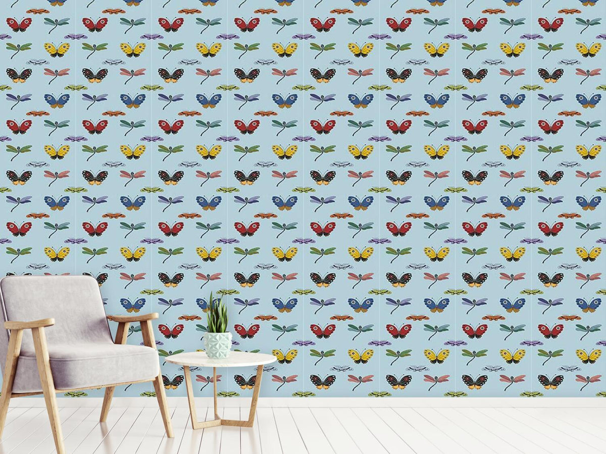 patterned-wallpaper-insect-magic