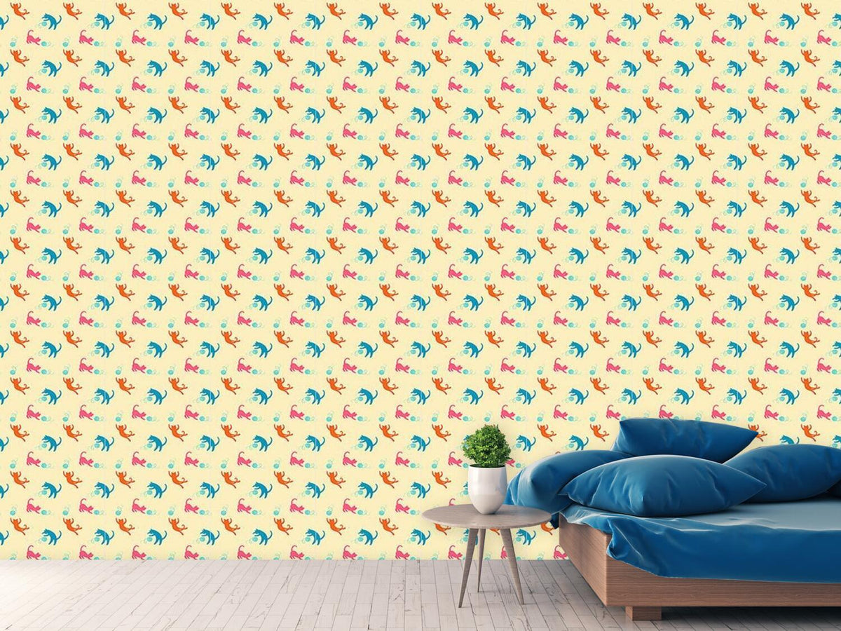 patterned-wallpaper-cats-love-to-play