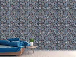 patterned-wallpaper-the-night-of-the-ornaments