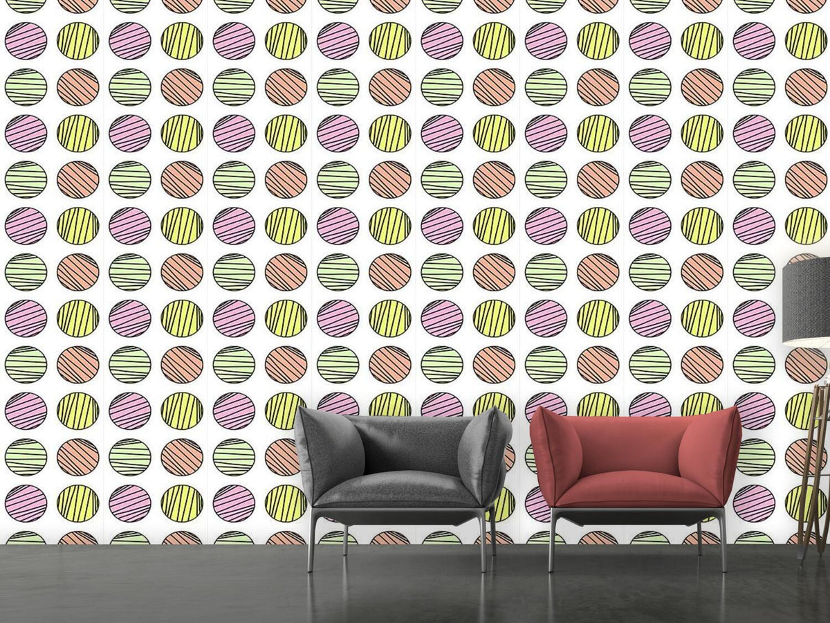 patterned-wallpaper-striped-circles