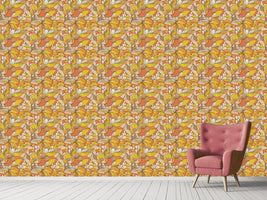 patterned-wallpaper-spinning-gold-flowers