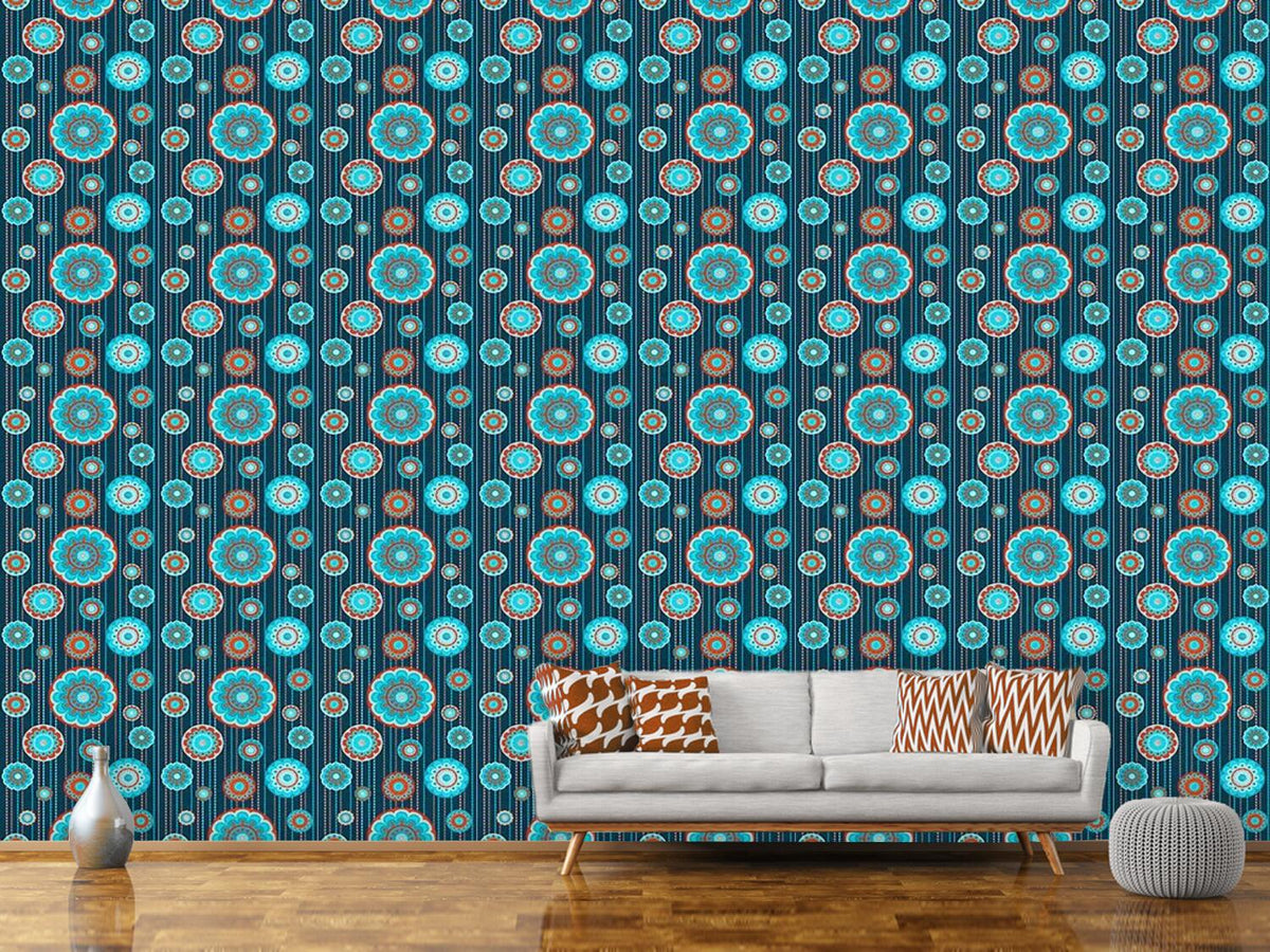 patterned-wallpaper-floret-in-chains