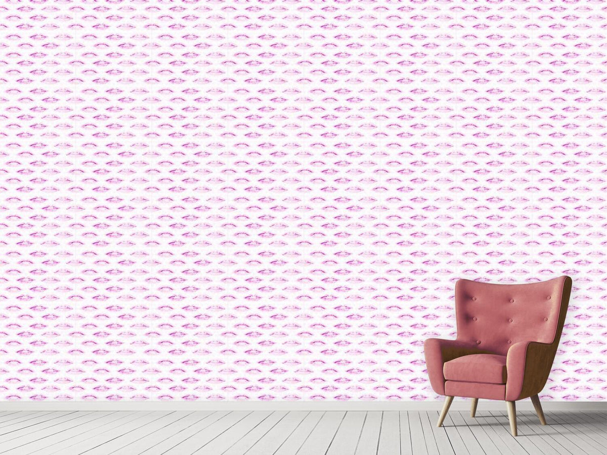 patterned-wallpaper-the-first-kiss