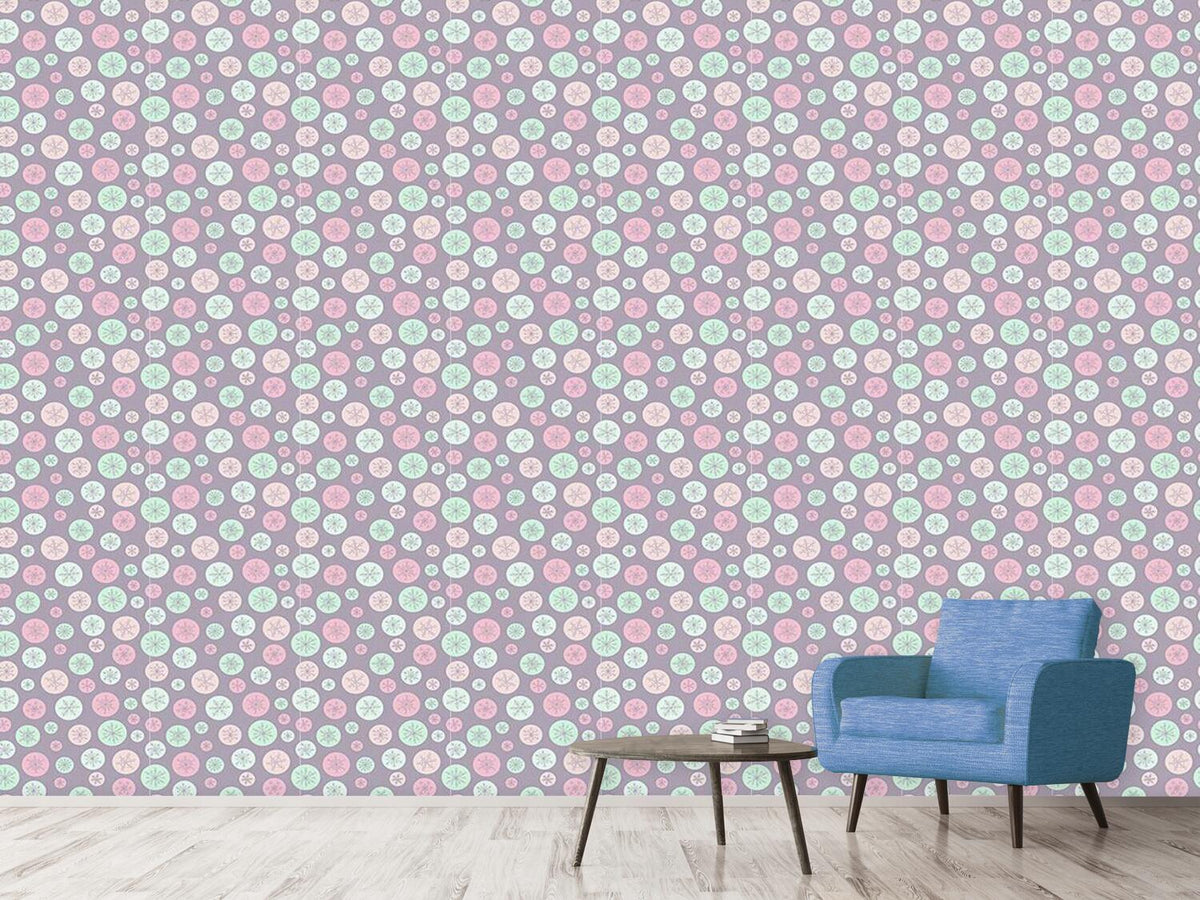 patterned-wallpaper-snowflake-in-a-bubble