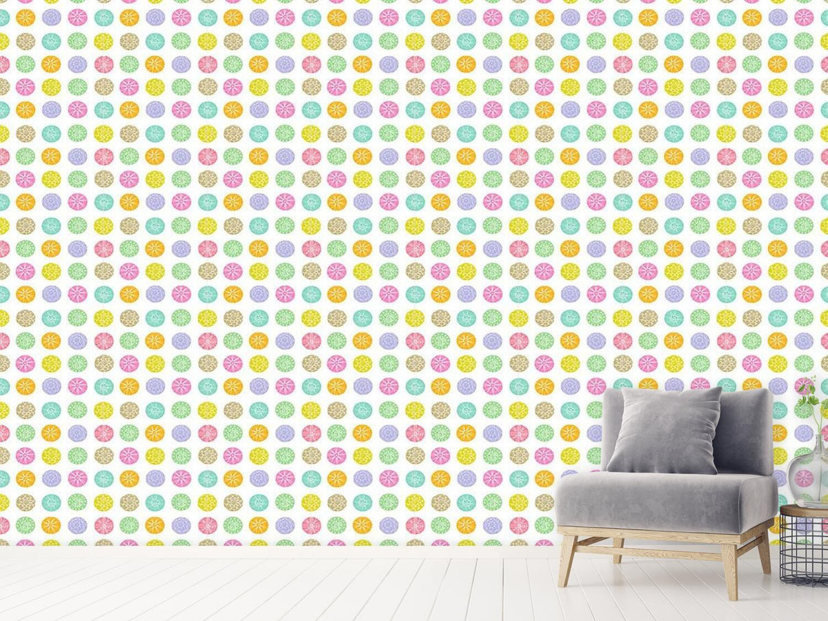 patterned-wallpaper-polkadot-flowers